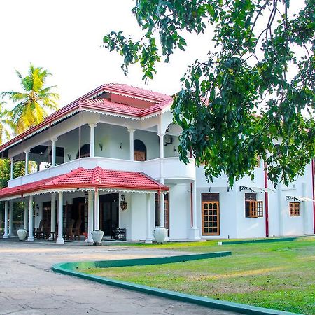 Negombo Village Guesthouse Exterior photo