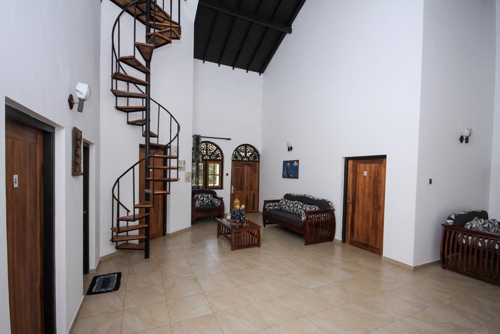 Negombo Village Guesthouse Exterior photo