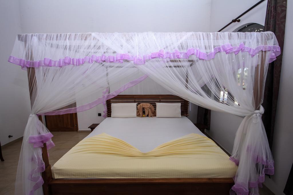 Negombo Village Guesthouse Exterior photo