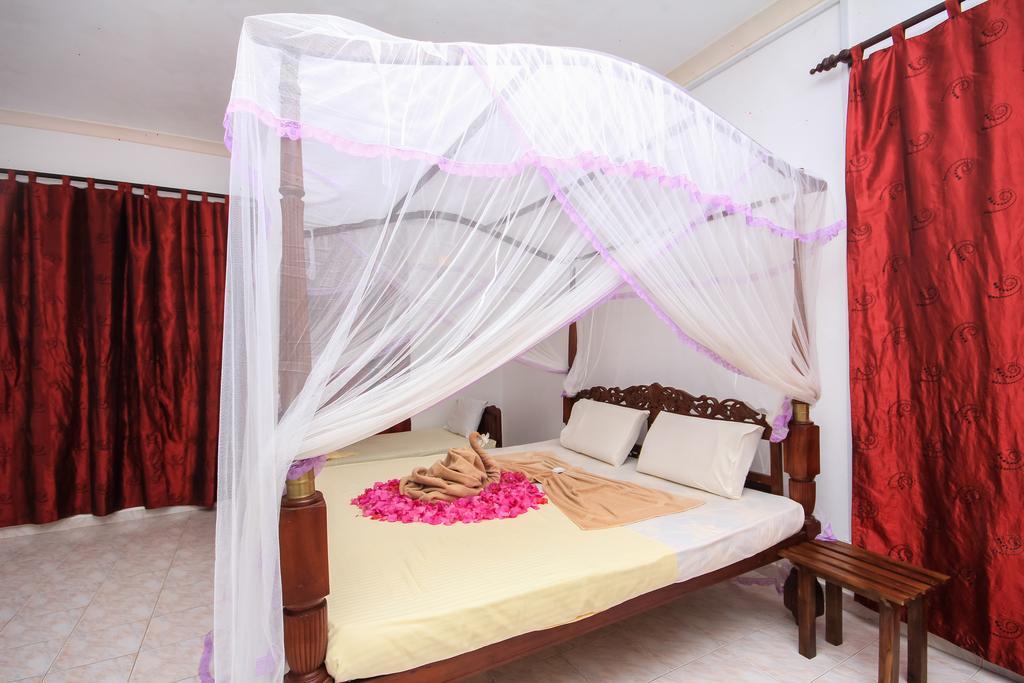 Negombo Village Guesthouse Exterior photo