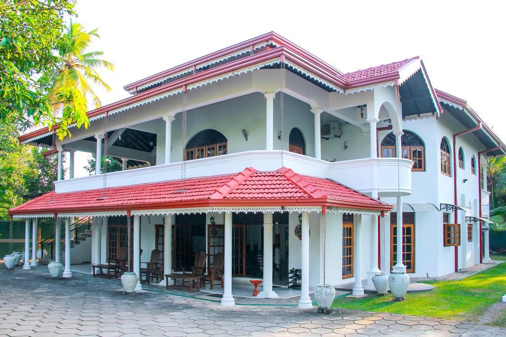 Negombo Village Guesthouse Exterior photo